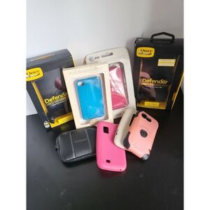 Bundle of Cell phone cases mixed‎ phones.